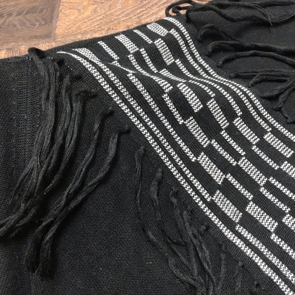 MINKPINK Fearless Cardigan Open Front Fringe Back - Picture 5 of 8